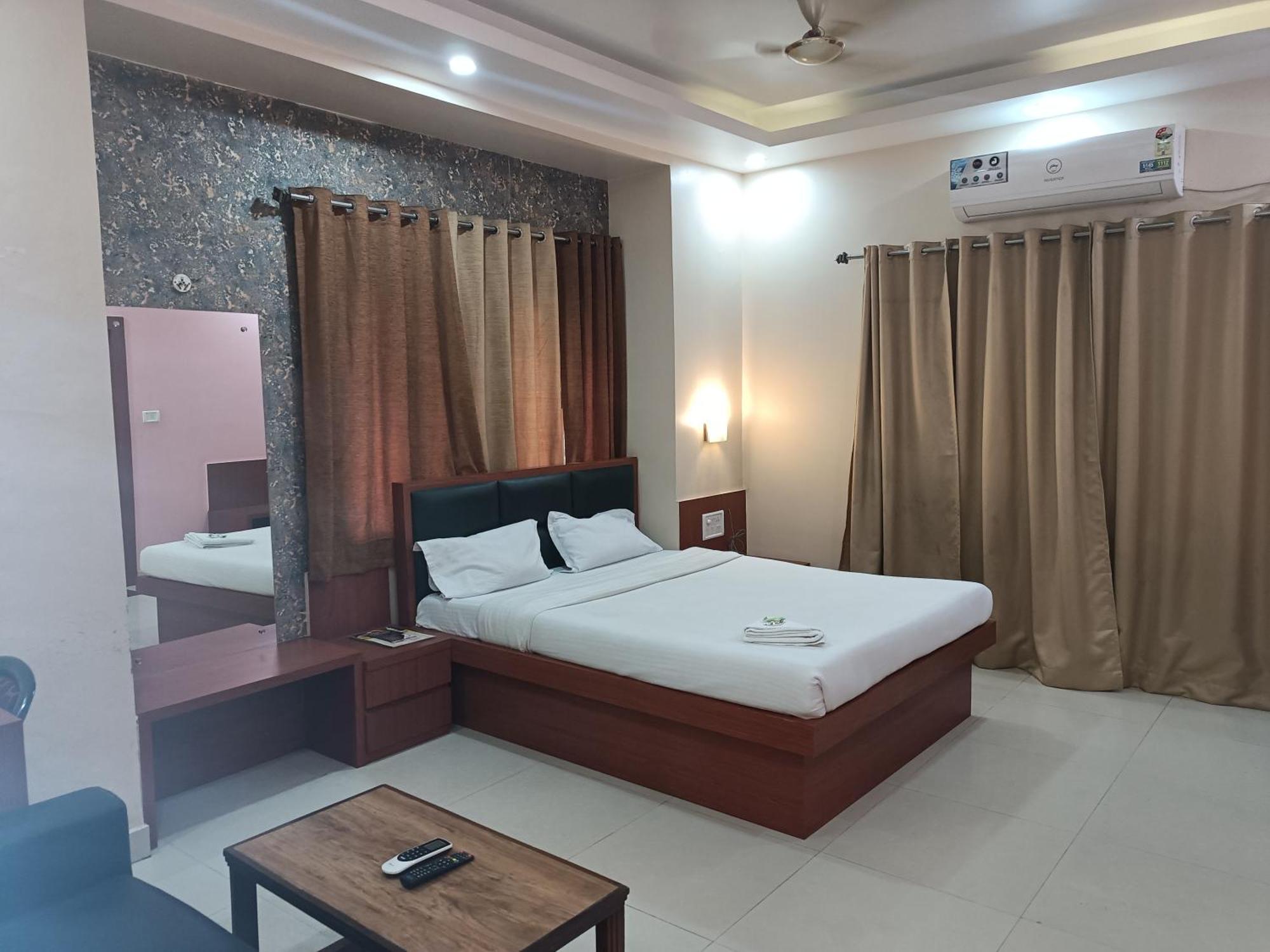Hotel Sudakshina By Roh Silchar Exterior photo